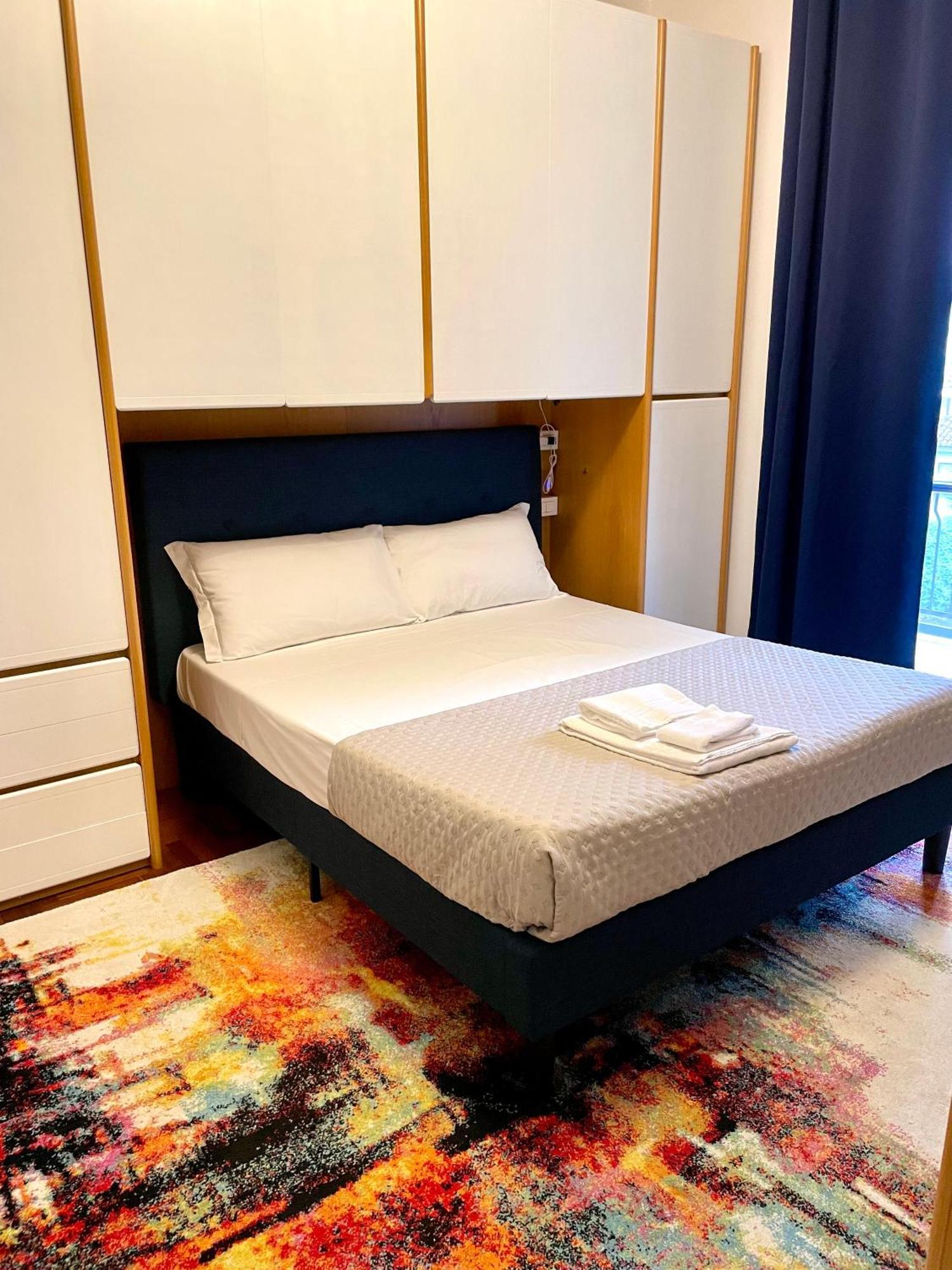 149 Borgo Ticino Suite Attico Di Lusso Con Terrazzo E Parking Privato Pavía Exterior foto